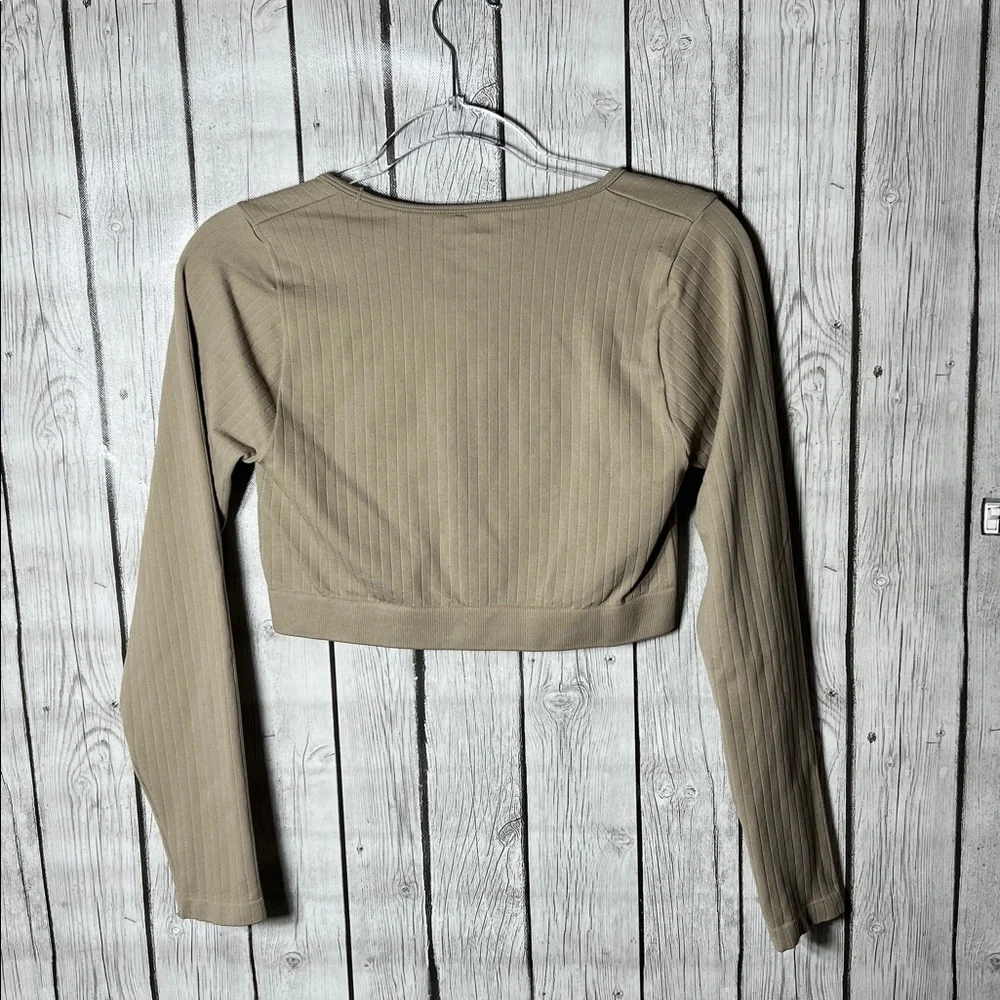 PrettyLittleThing stone wide contour rib square neck long sleeve crop top XL